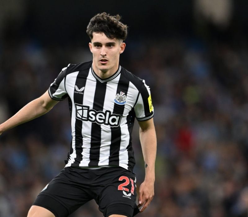 Tiểu sử cầu thủ Tino Livramento số áo, đội tuyển, clb